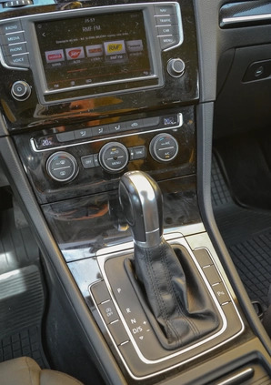Volkswagen Golf cena 44900 przebieg: 220981, rok produkcji 2016 z Wrocław małe 667
